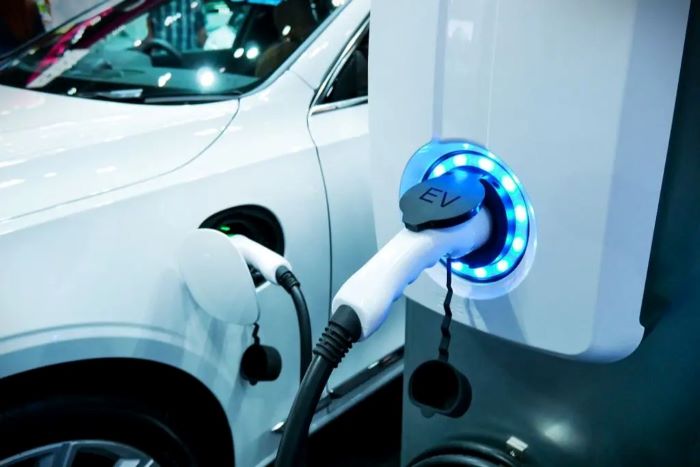 Perkembangan Mobil Listrik Di Indonesia Yang Semakin Pesat